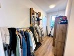 Moderne 2-Zimmer-Wohnung mit Balkon und heller Atmosphäre - Flur