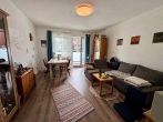 Gepflegte 3-Zimmer-Wohnung mit Stellplatz und Balkon - Wohnzimmer