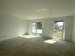 Großzügige 3-Zimmer-Wohnung mit sonnigem Balkon im Erstbezug - Wohnzimmer.jpg