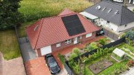 Charmanter Bungalow mit Wintergarten & ausbaufähigem Dachgeschoss | PV Anlage & Wallbox - Drohne.jpg