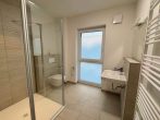Moderne 2-Zimmer-Neubauwohnung mit Balkon und Stellplatz - Badezimmer.jpg