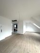 Lichtdurchflutete 2-Zimmer-Wohnung mit Süd-Balkon in direkter Lage zum Klinikum - Wohnbereich