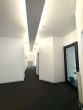 Vielseitig nutzbare Gewerbefläche in attraktiver Sichtlage - ideal als Büro oder Praxis! - Flur II.jpg